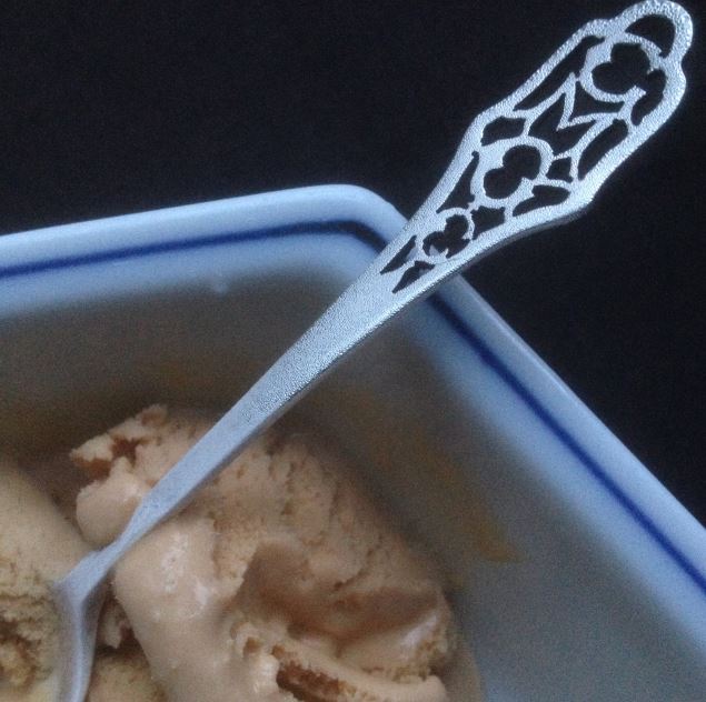 銀のスプーンが、アイスクリームを美味しくするわけ（英国 アンティーク シルバー 英吉利物屋）